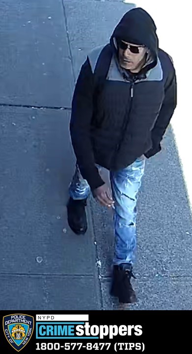 Suspect sought in March jewelry robbery in Brooklyn Suspect sought in March jewelry robbery in Brooklyn