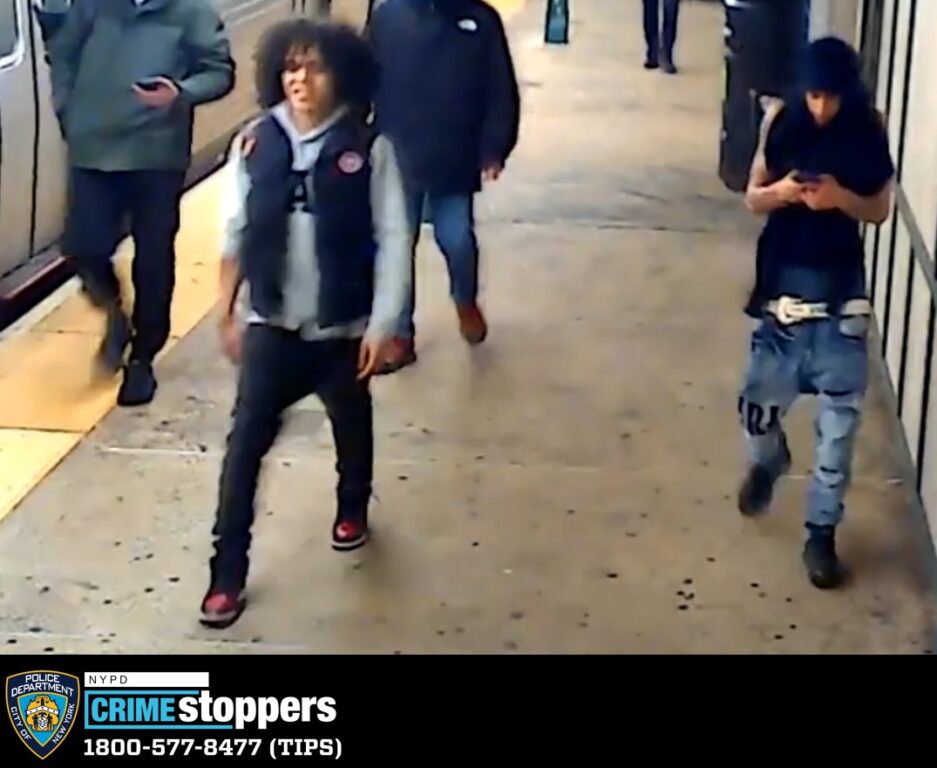 Two sought in Borough Park subway slashing Two sought in Borough Park subway slashing