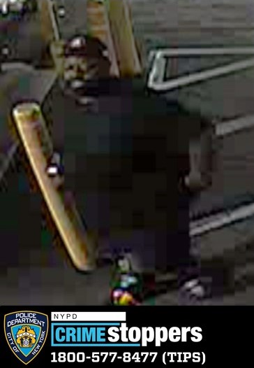 Gunman who injured elderly couple in Queens shooting still at large Gunman who injured elderly couple in Queens shooting still at large