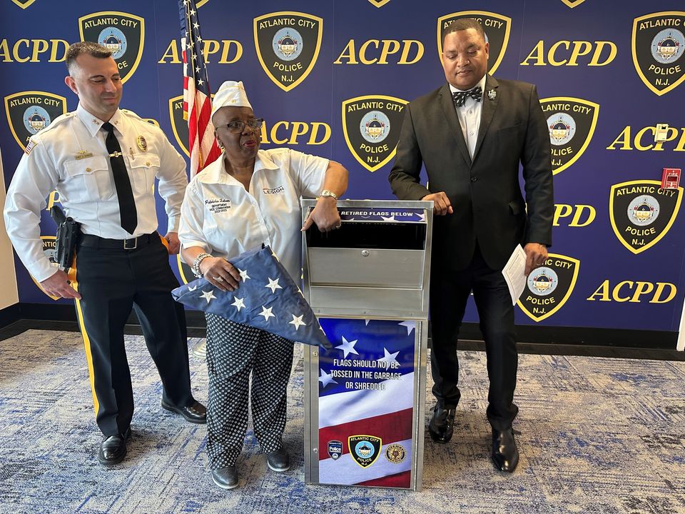 Atlantic City unveils new U.S. flag retirement box