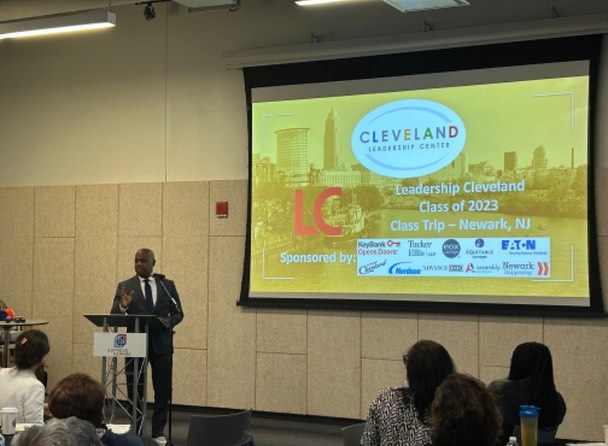 Gentrification, crime and equity topics of New Mayor's meeting with Cleveland think tank