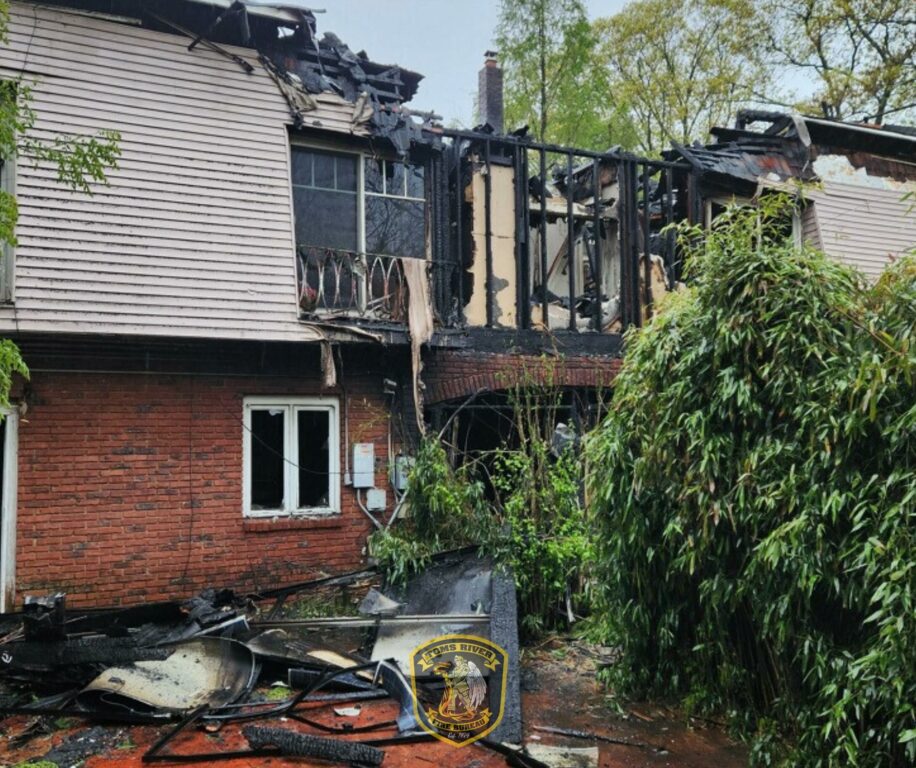 Family saved, but multiple pets perish in Toms River fire