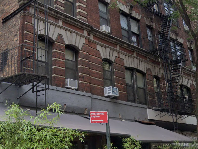 Firefighters climb three stories to save trapped kitten in NYC's West Village