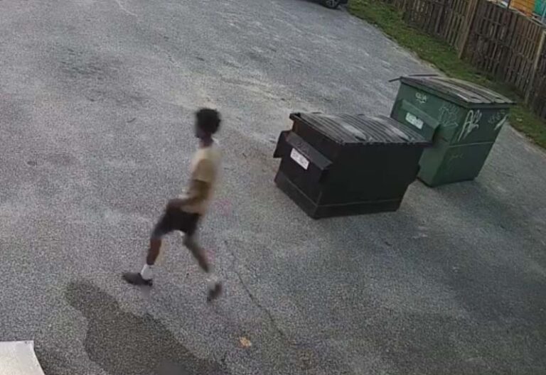 Police investigating robbery at woodbury liquor store - photo licensed by shore news network.