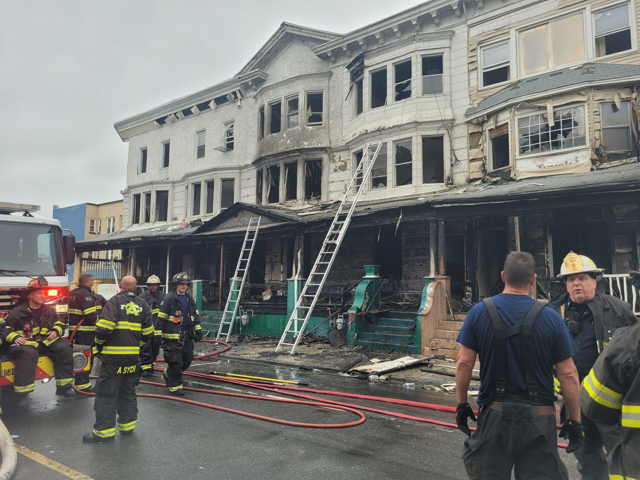 Woman charged for setting fire to row homes in Atlantic City