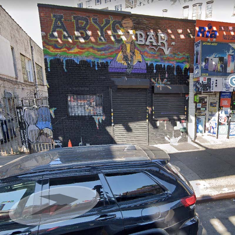 NYPD investigating assault outside Brooklyn bar