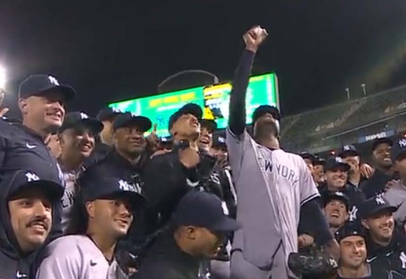 Domingo German pitches perfect game for Yankees