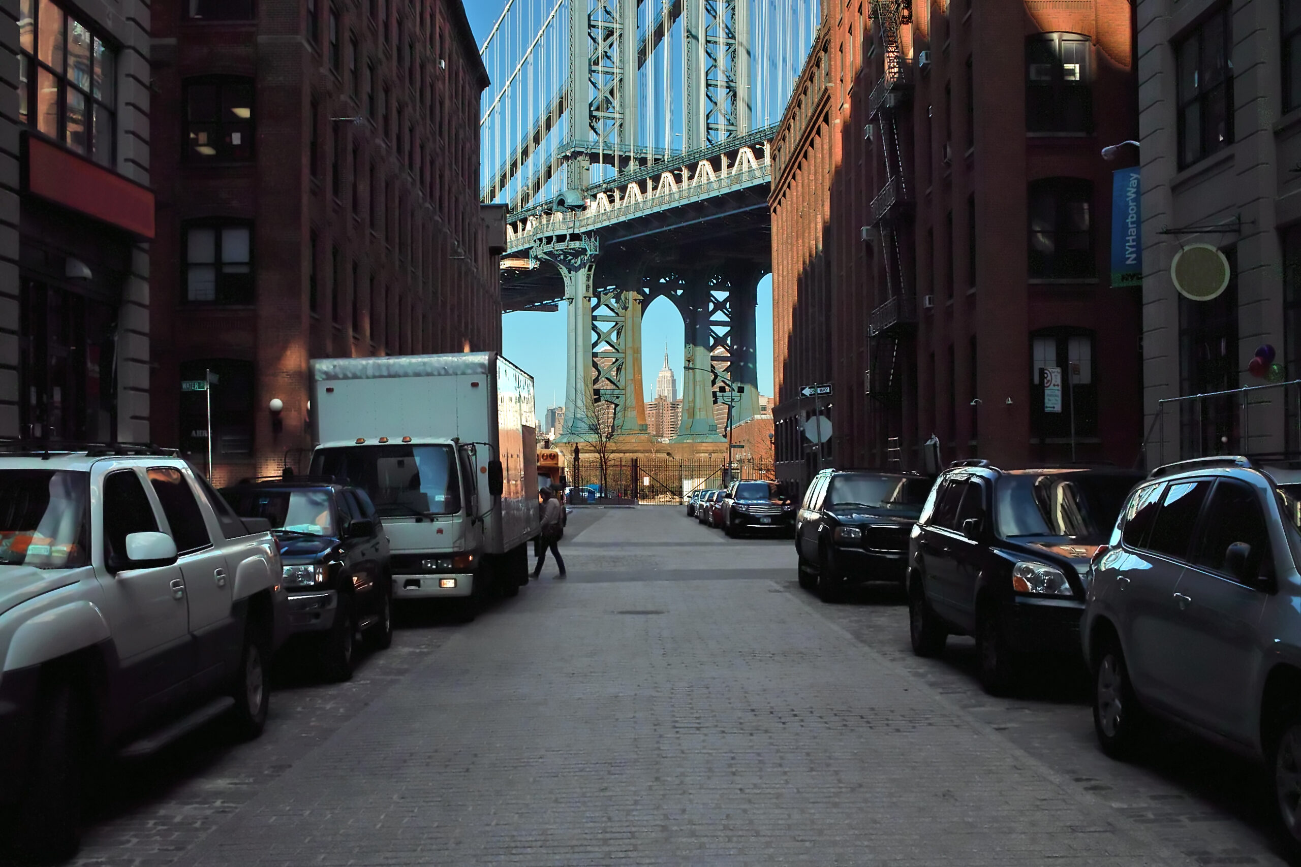 NYPD says delivery workers being targeted in citywide robbery pattern