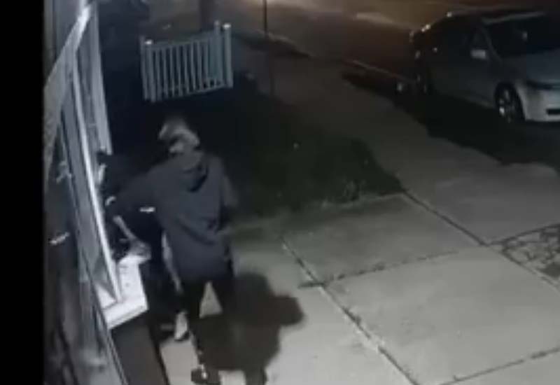 Akron police investigating smoke shop smash and grab robbery