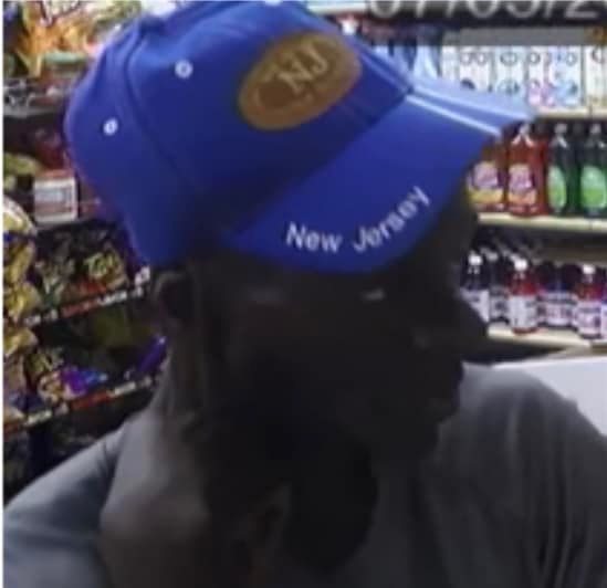 Newark police seekng theft suspect