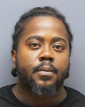 Newport News police seeking fugitive murder suspect