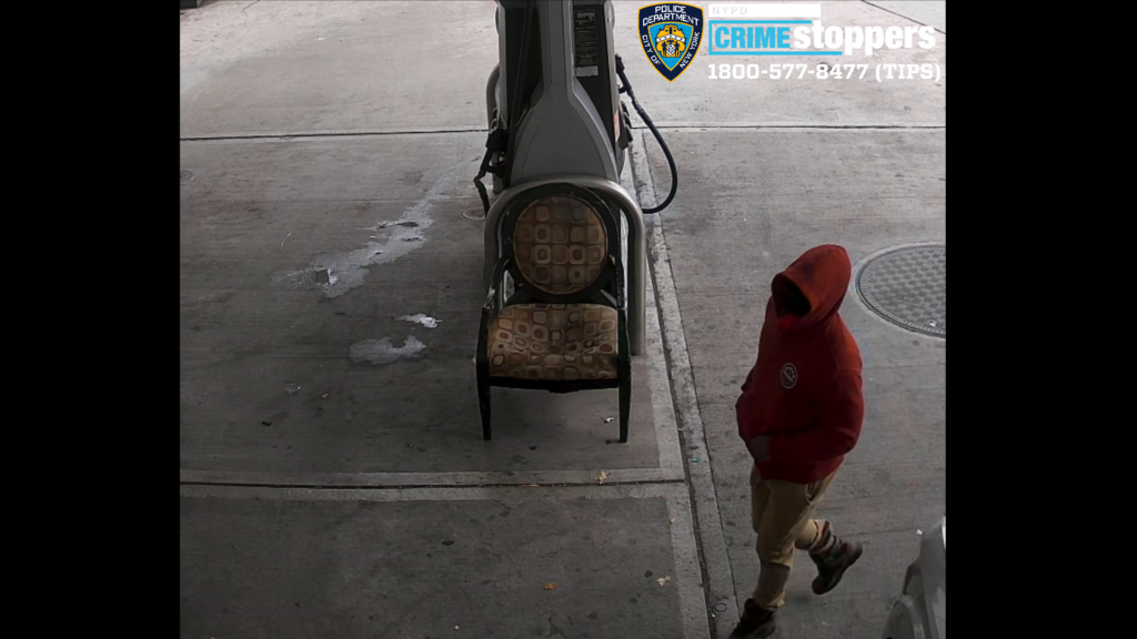 Armed Robbery at Bronx Gas Station Reported Armed Robbery at Bronx Gas Station Reported