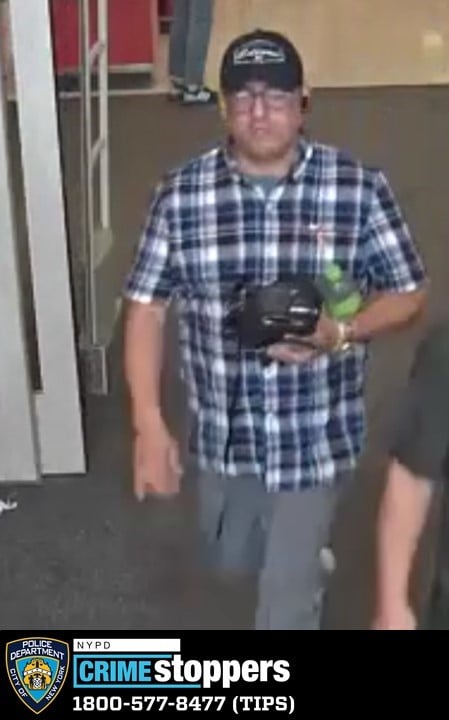 He Snatched Her Purse While She was Shopping