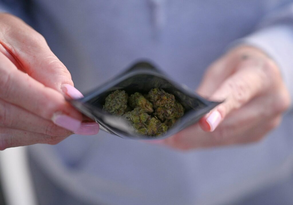 Massive Study Links Heavy Marijuana Use To Psychotic Symptoms, Bipolar Disorder, Depression
