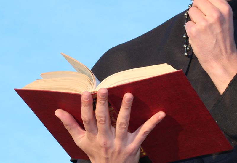 Jackson Ordinance Blocks Outsiders from Serving as Chaplains