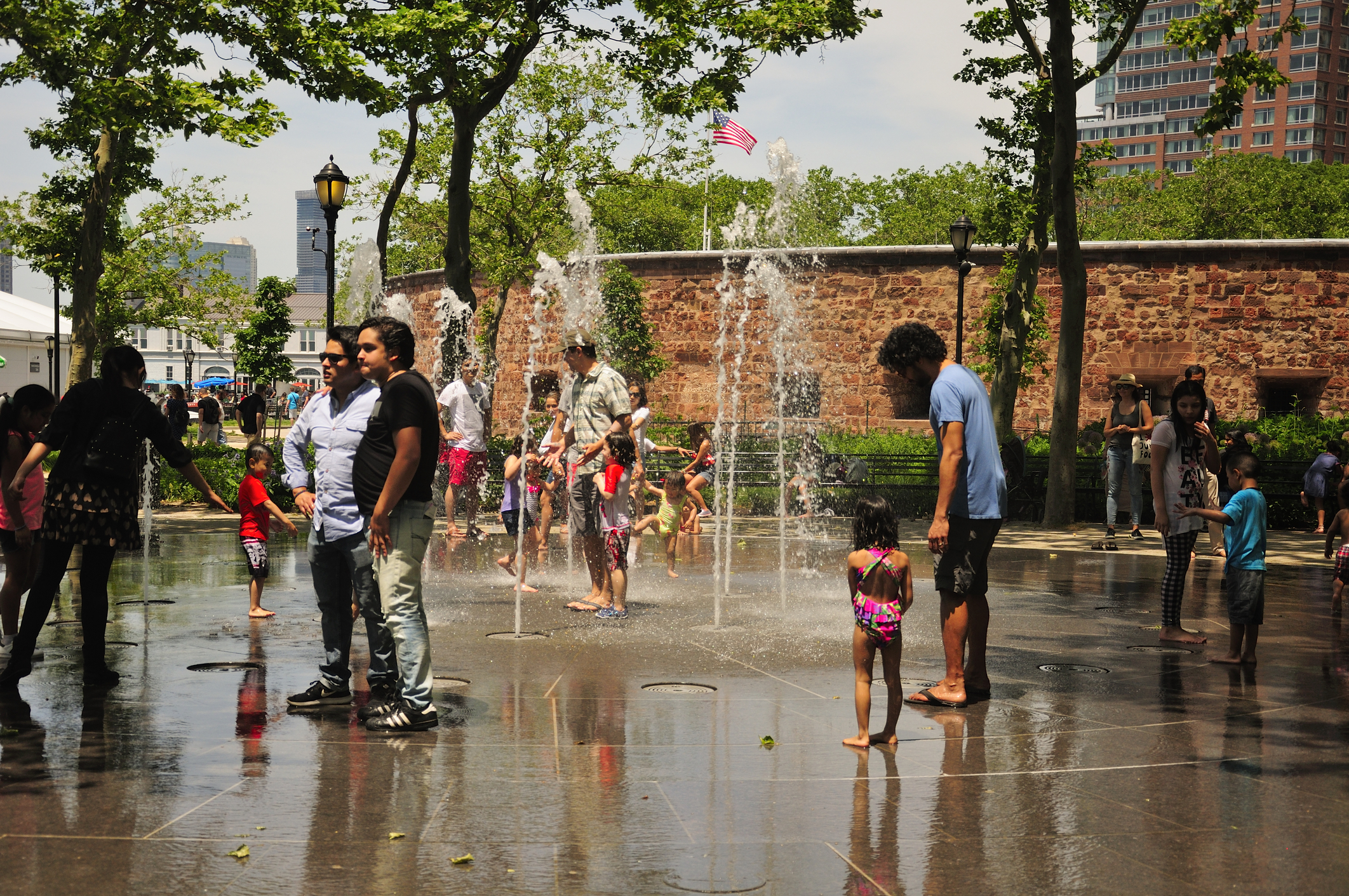 Hot In The City: Scorching Heat Wave Begins in New York City