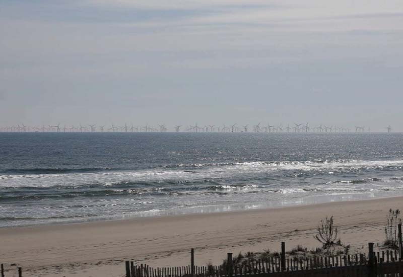 Murphy gives billion dollar bailout to foreign offshore wind farm company