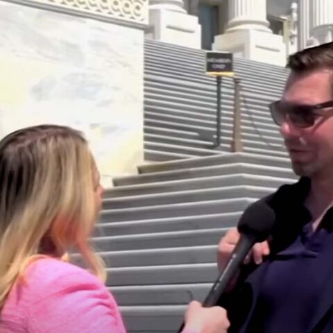 Eric swalwell asks female reporter if she wants to be strip searched - photo licensed by shore news network.