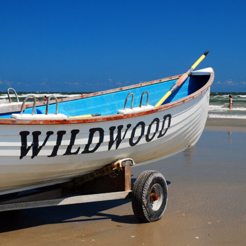 No swimming in the ocean in wildwood crest this weekend due to lee - photo licensed by shore news network.