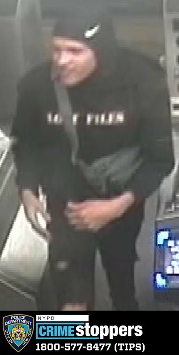 Teen Attacked with Metal Baton Inside 86th Street Station Teen Attacked with Metal Baton Inside 86th Street Station