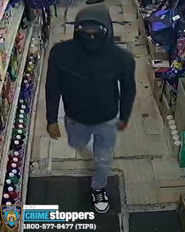 Police Investigating After 83-Year-Old Woman Shoved to Ground, Robbed Police Investigating After 83-Year-Old Woman Shoved to Ground, Robbed