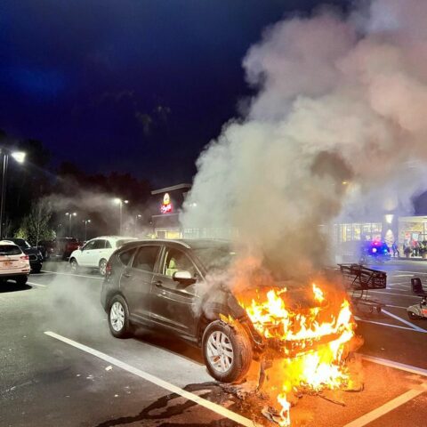 Back to back vehicle fires reported in fairlawn - photo licensed by shore news network.
