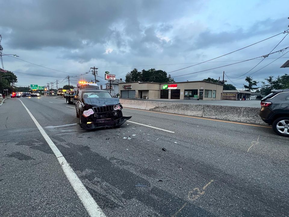 Four Car Crash in Fairlawn Results in Injuries, Tickets