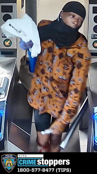 Police Seek Subway Attacker Wanted for Brutal Stabbing Police Seek Subway Attacker Wanted for Brutal Stabbing
