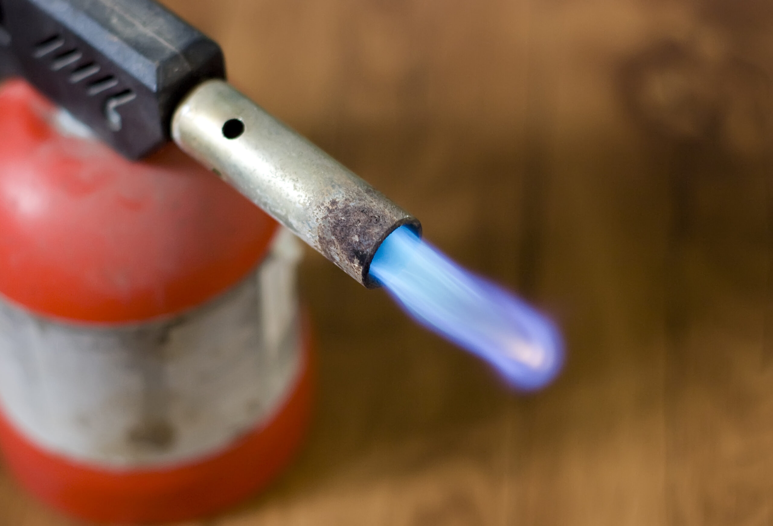 Police Arrest Man Breaking into ATM with Blowtorch