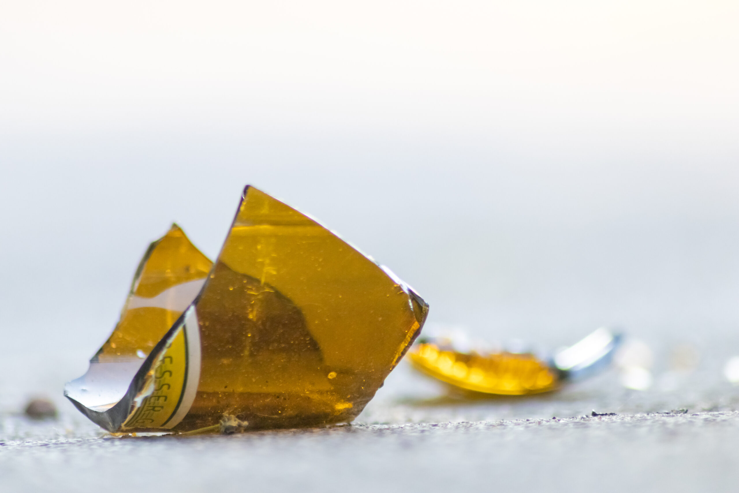 12-Year-Old Girl Injured After Man Smashes Glass Bottle Inside Subway Station