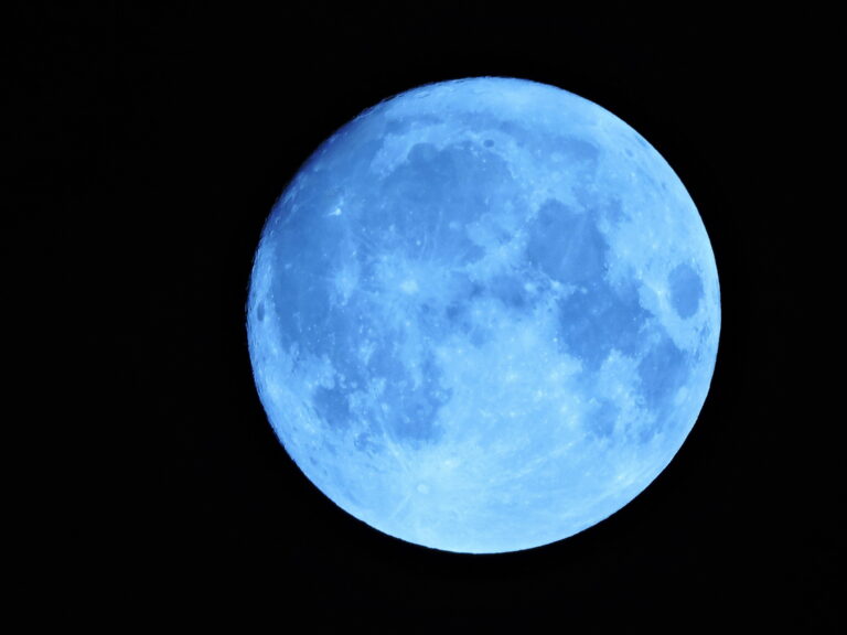 A rare super blue moon will shine above new jersey this week - photo licensed by shore news network.