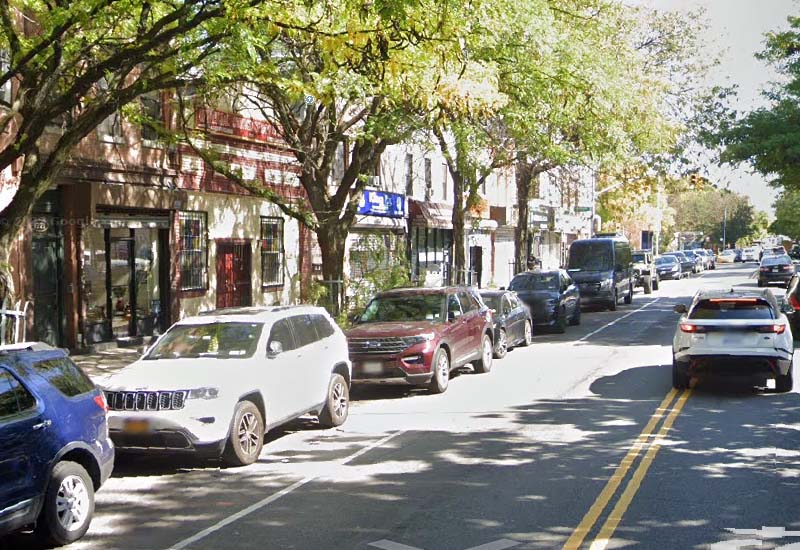 Police Investigating Armed Robbery on Fulton Street