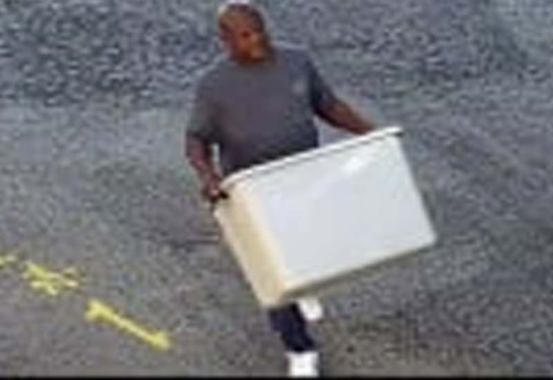 Man Dumps Boxes of Dead Animals at Pennsylvania Vet