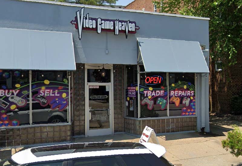 Suspects Sought in Norfolk Video Game Store Armed Robbery