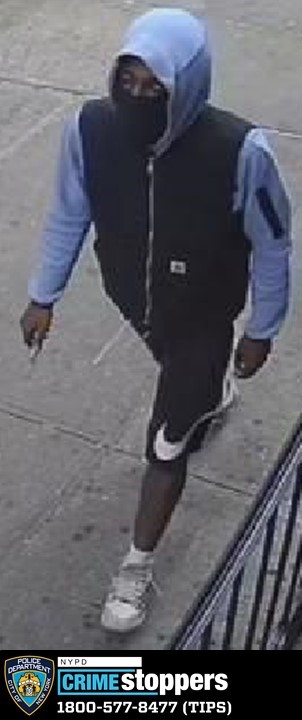 NYPD Investigating Armed Robbery on 2 Train NYPD Investigating Armed Robbery on 2 Train