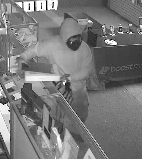 Police Investigating Apple Store Burglary in North Plainfield