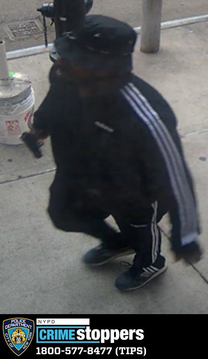 NYPD Investigating After Man Robbed of $10k in Jewelry, iPhone