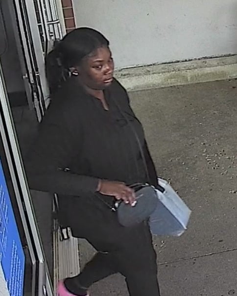 Police Seek Suspects in Walmart Credit Card Theft