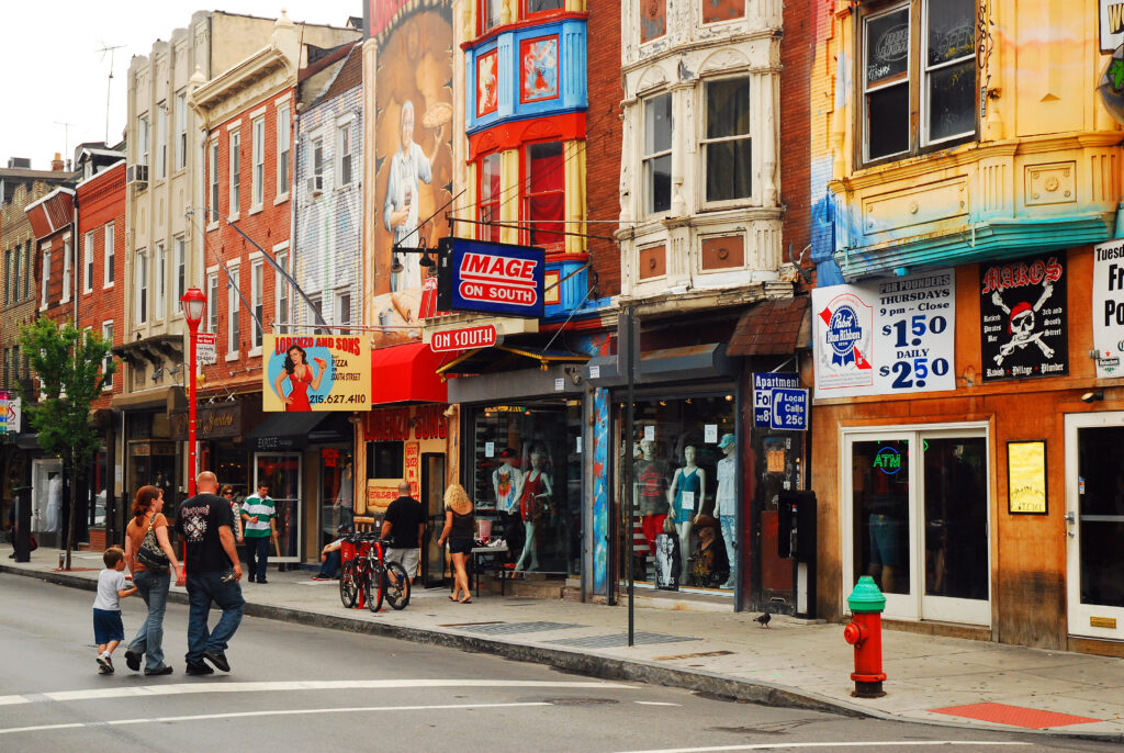 Philadelphia Weekend Weather Report: Sunny Skies with a Chance of Showers