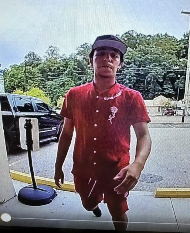 Akron Police Seek Public's Help in Identifying Credit Card Theft Suspect