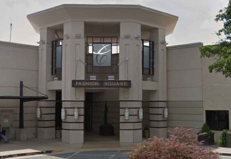 Two Shot at Fashion Square Mall in Charlottesville