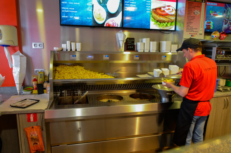 New jersey minimum wage to pass $15 per hour starting january 2024 - photo licensed by shore news network.