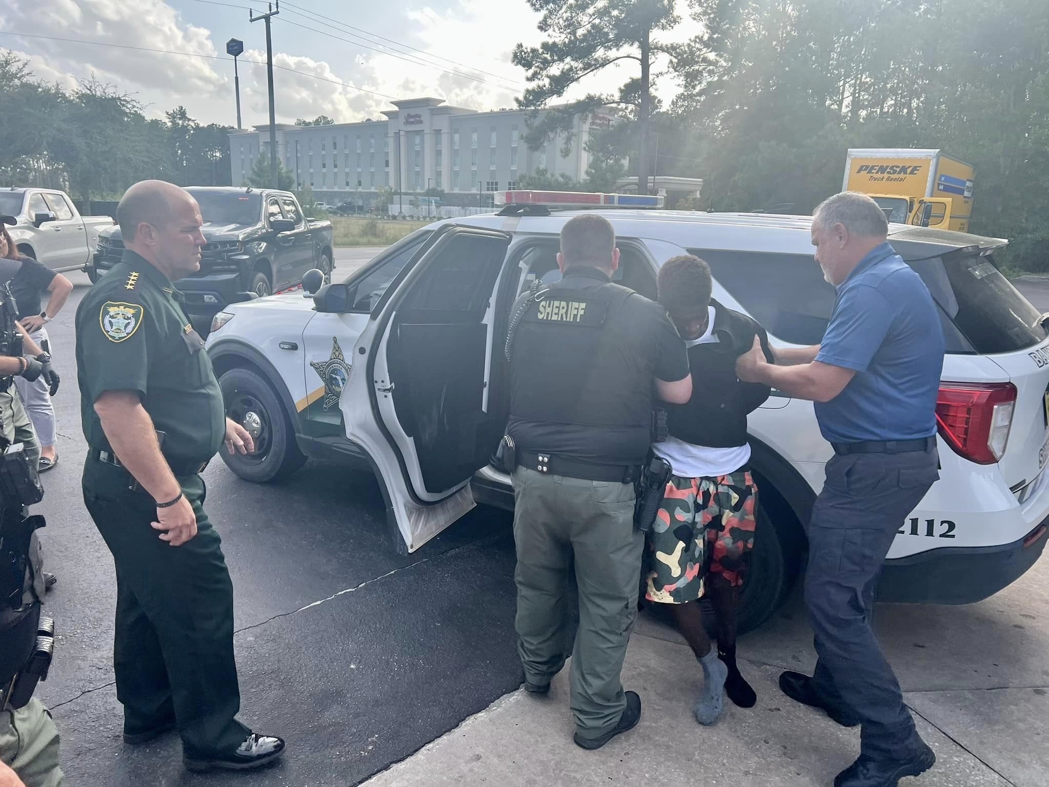 Theft Suspect Repeatedly Tried to Run Over Arresting Deputies