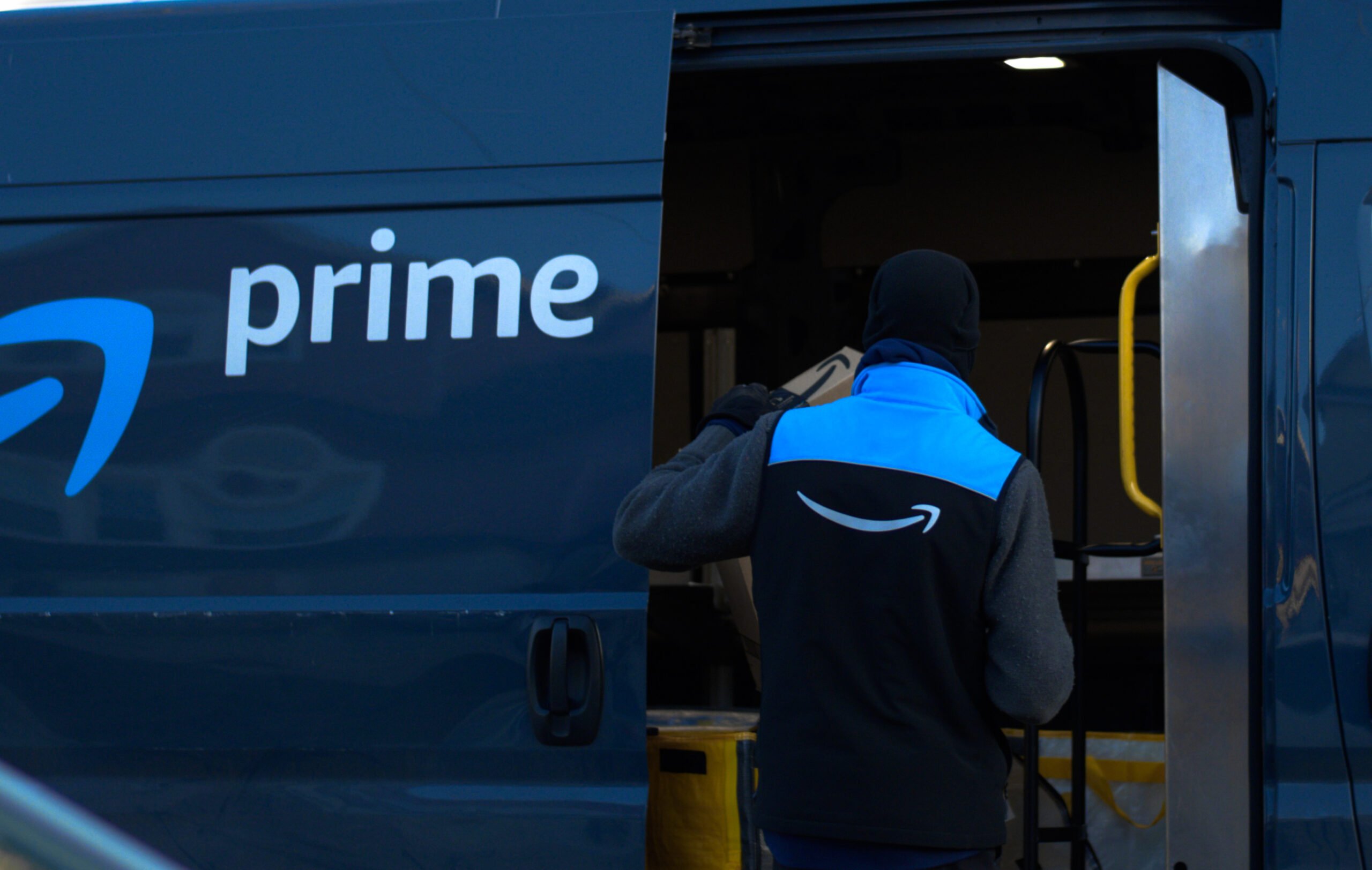 Amazon Delivery Truck Robbed in NYC