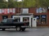 Woman threatens kum-on-inn bar employees with knife