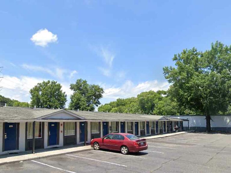 Armed robbery at newport news motel - photo licensed by shore news network.