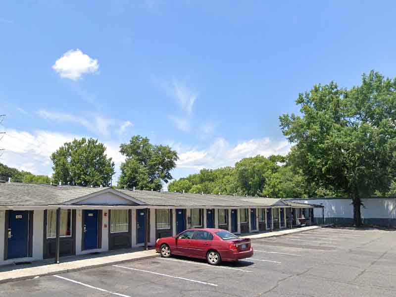 Armed Robbery at Newport News Motel