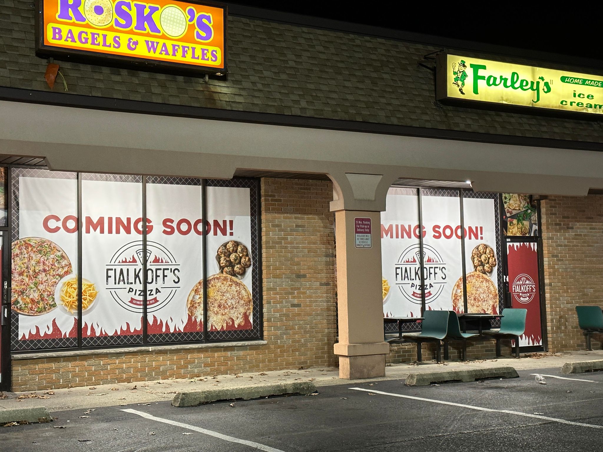 Kosher Pizzeria Getting Ready to Open at Former Farley's, Rosko's Site