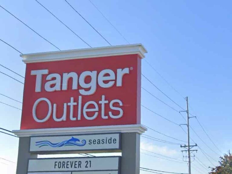 Four charged for multiple thefts at rehoboth beach outlets - photo licensed by shore news network.