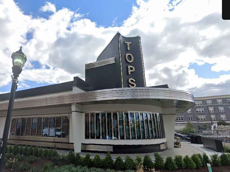 New Jersey's Most Famous Diner Serves 15,000 Customers Each Week